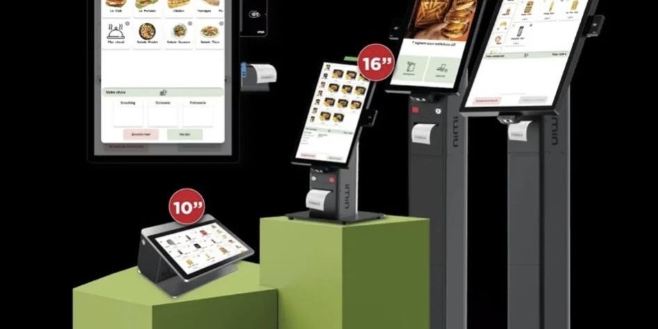 Bornes tactiles de commande et paiement pour restaurants modernes, affichant menus numériques interactifs.